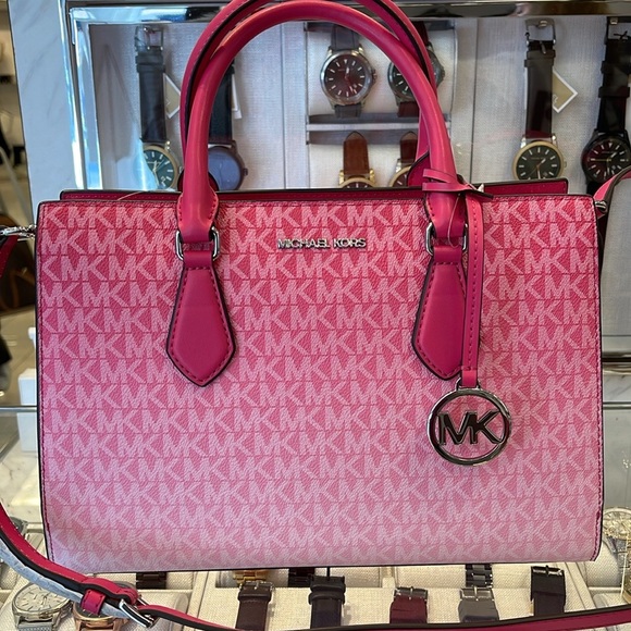 Michael Kors Sheila Medium Signature CZ Logo Satchel Crossbody Centr
Dragonfruit - Picture 3 of 16